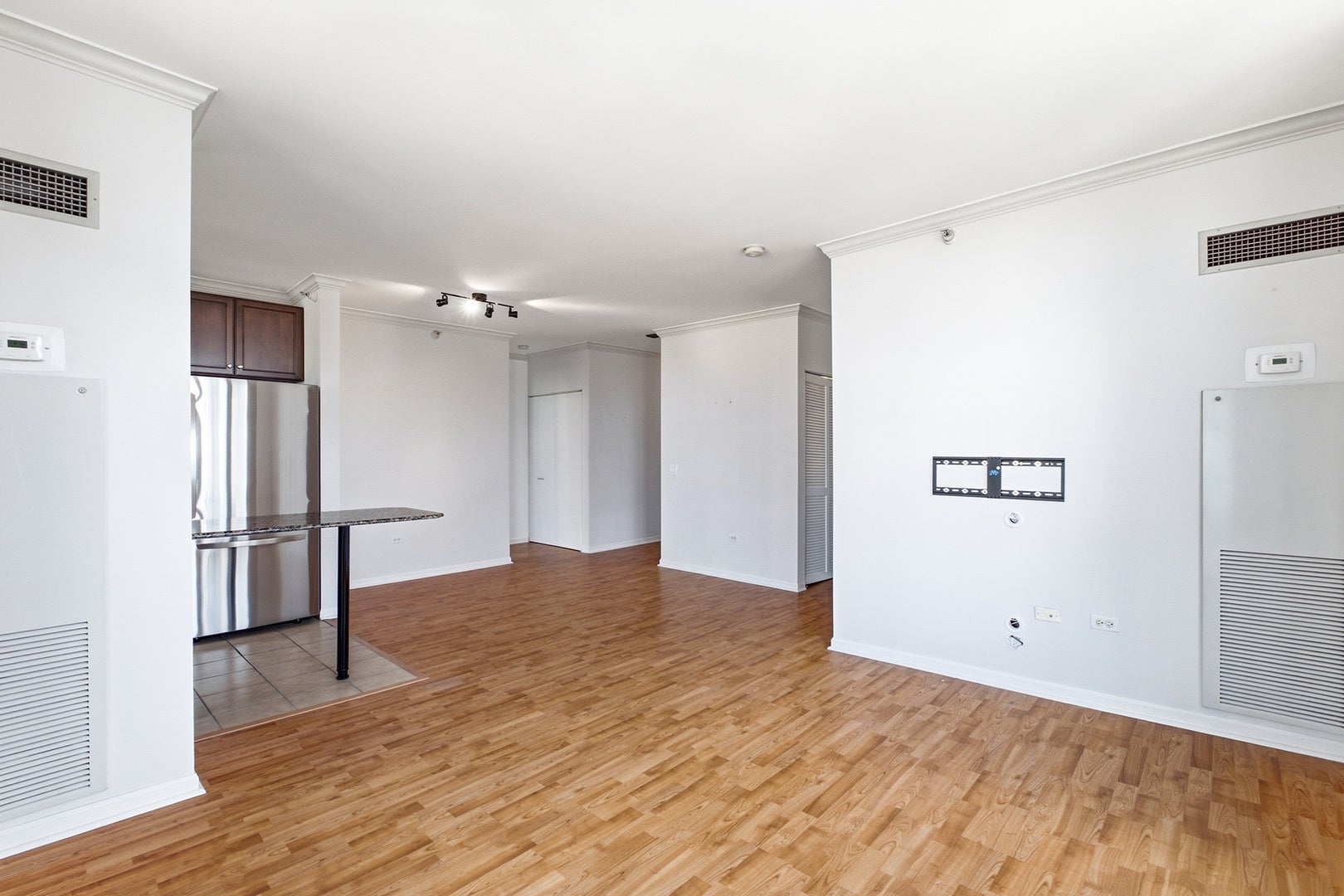 600 N Dearborn Street 1501
