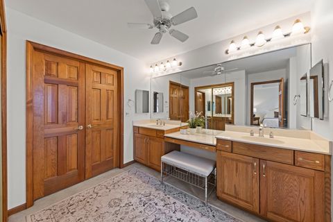 Tiny photo for 302 Roscommon Court, Glen Ellyn, IL 60137 (MLS # 12601429)