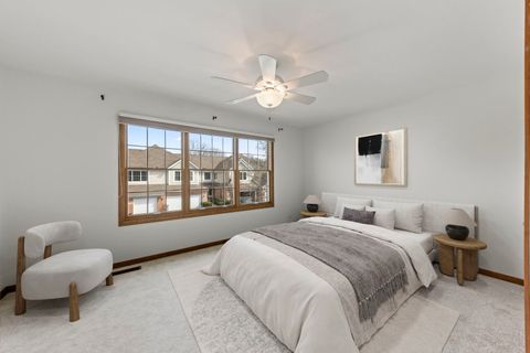 Tiny photo for 302 Roscommon Court, Glen Ellyn, IL 60137 (MLS # 12601429)