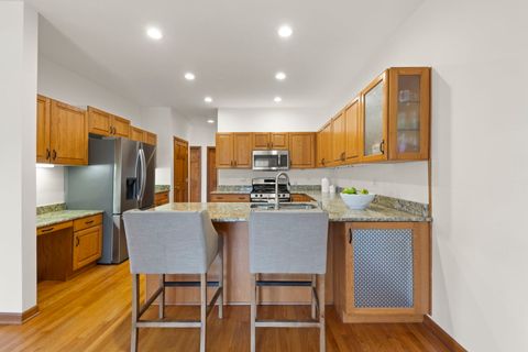 Tiny photo for 302 Roscommon Court, Glen Ellyn, IL 60137 (MLS # 12601429)