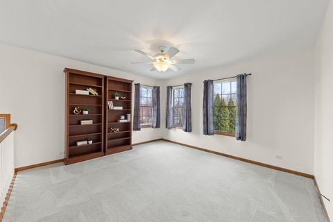 Tiny photo for 302 Roscommon Court, Glen Ellyn, IL 60137 (MLS # 12601429)