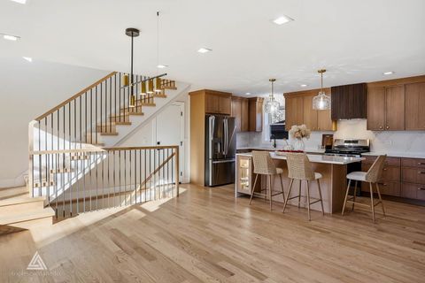 Tiny photo for 500 N Fairview Avenue, Mount Prospect, IL 60056 (MLS # 12571692)