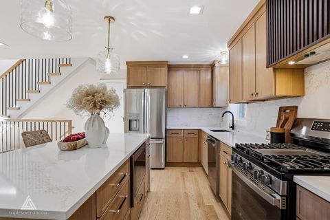 Tiny photo for 500 N Fairview Avenue, Mount Prospect, IL 60056 (MLS # 12571692)