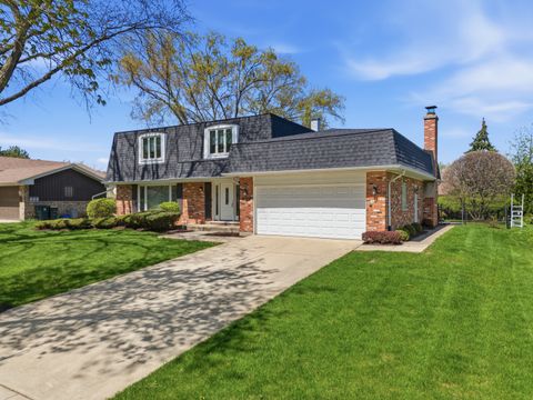 Photo of 18W276 Holly Avenue, Darien, IL 60561 (MLS # 12614923)