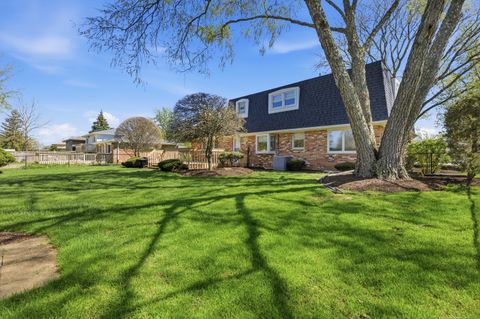 Tiny photo for 18W276 Holly Avenue, Darien, IL 60561 (MLS # 12614923)