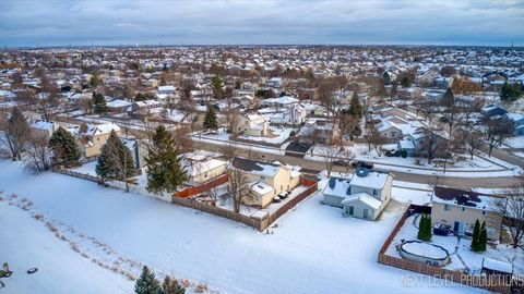 Tiny photo for 2632 Emma Circle, Aurora, IL 60504 (MLS # 12531296)