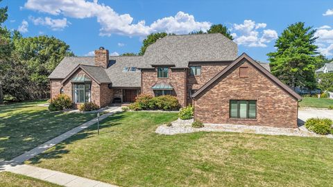 Photo of 4004 Golf Creek Drive, Champaign, IL 61822 (MLS # 12463165)