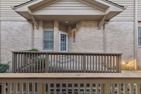 Tiny photo for 315 Regal Court, Clarendon Hills, IL 60514 (MLS # 12496019)