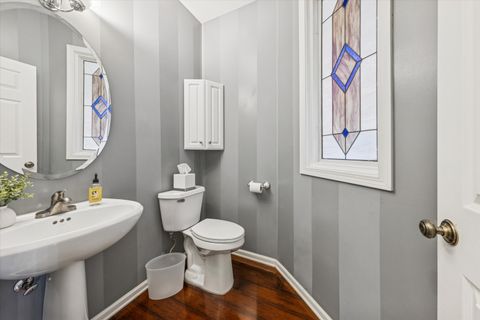 Tiny photo for 315 Regal Court, Clarendon Hills, IL 60514 (MLS # 12496019)