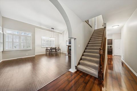 Tiny photo for 315 Regal Court, Clarendon Hills, IL 60514 (MLS # 12496019)