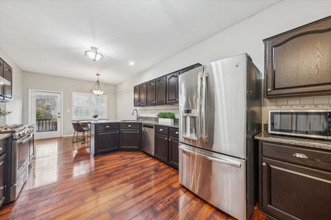 Tiny photo for 315 Regal Court, Clarendon Hills, IL 60514 (MLS # 12496019)