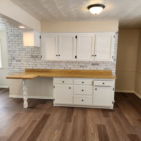 Tiny photo for 719 Grand Avenue, Loves Park, IL 61111 (MLS # 12552132)