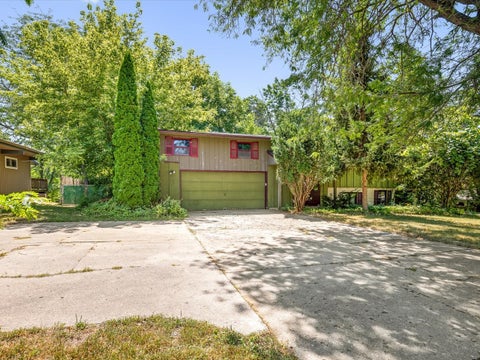 Tiny photo for 2519 Highcrest Road, Rockford, IL 61107 (MLS # 12719720)