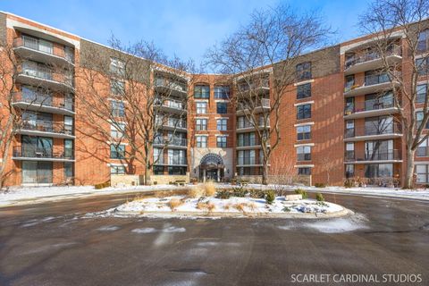 Photo of 509 Aurora Avenue #120, Naperville, IL 60540 (MLS # 12549338)