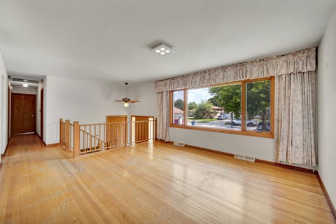 Tiny photo for 562 N Plamondon Drive, Addison, IL 60101 (MLS # 12744719)