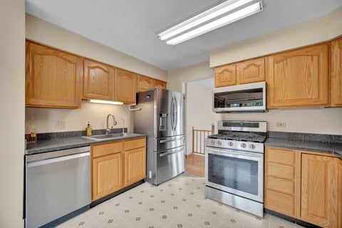 Tiny photo for 562 N Plamondon Drive, Addison, IL 60101 (MLS # 12744719)