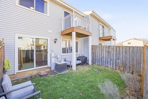 Tiny photo for 1905 Basswood Lane, Glendale Heights, IL 60139 (MLS # 12570100)