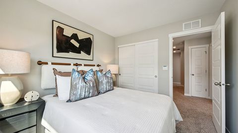 Tiny photo for 2221 Waters Edge Drive, Schaumburg, IL 60196 (MLS # 12613472)