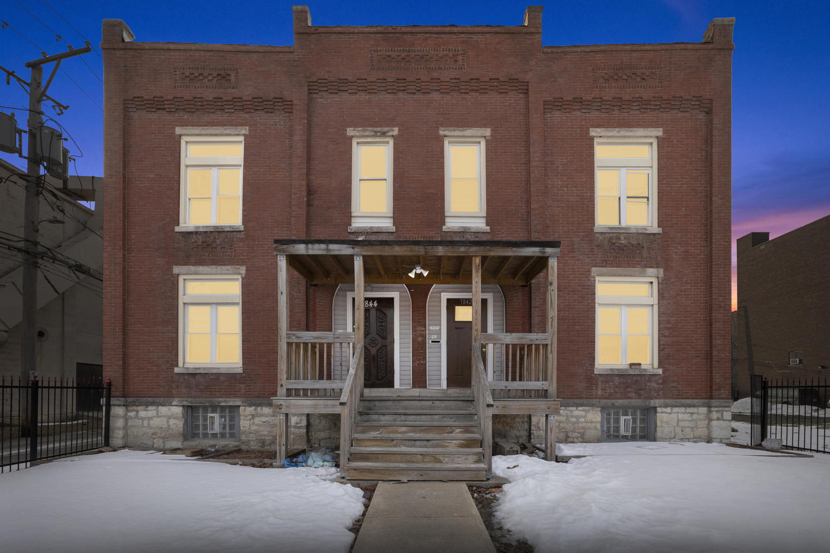 7842-7844 S Union Avenue