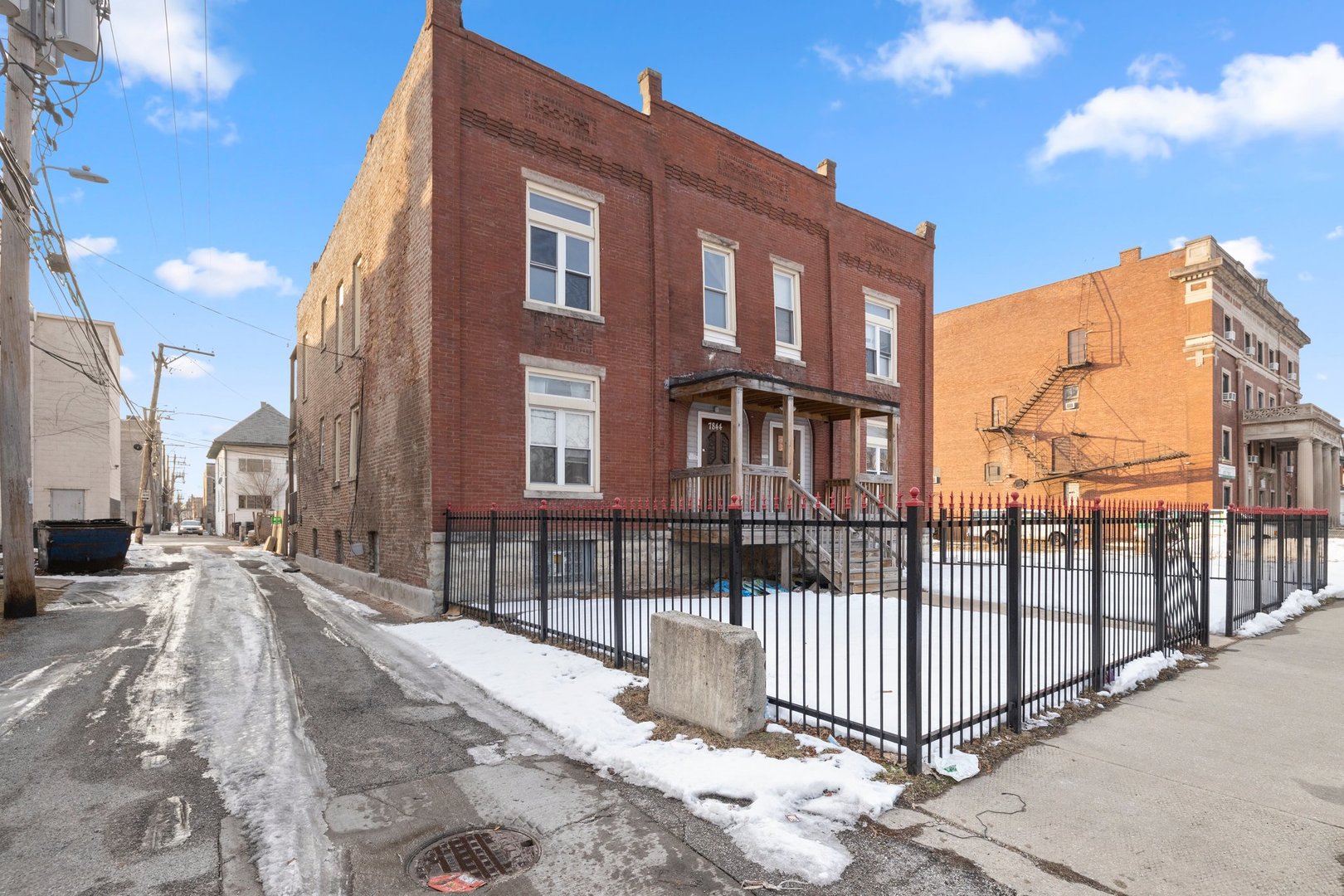 7842-7844 S Union Avenue