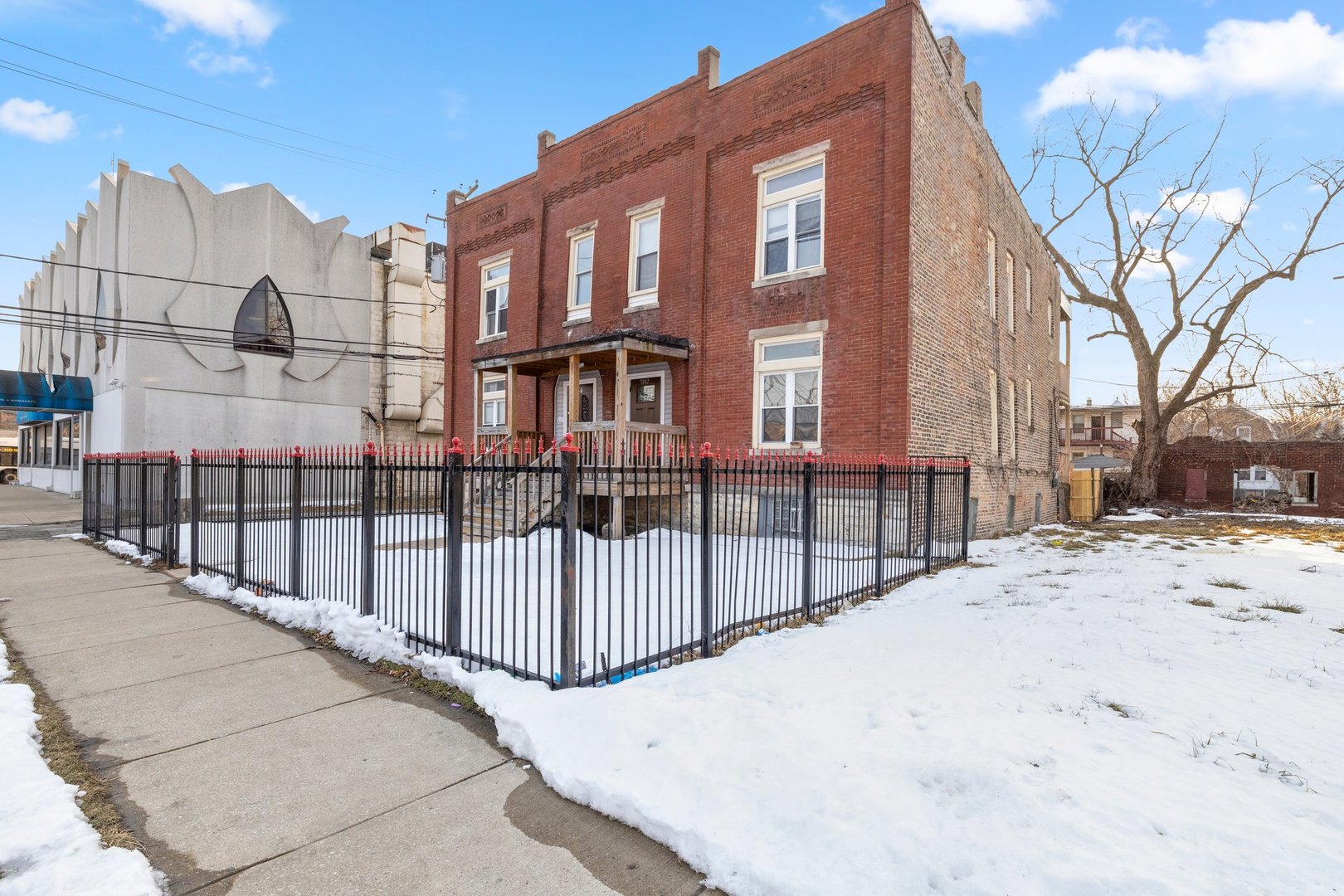 7842-7844 S Union Avenue