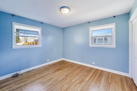 Tiny photo for 122 59th Street, Willowbrook, IL 60527 (MLS # 12590202)