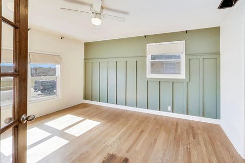 Tiny photo for 122 59th Street, Willowbrook, IL 60527 (MLS # 12590202)