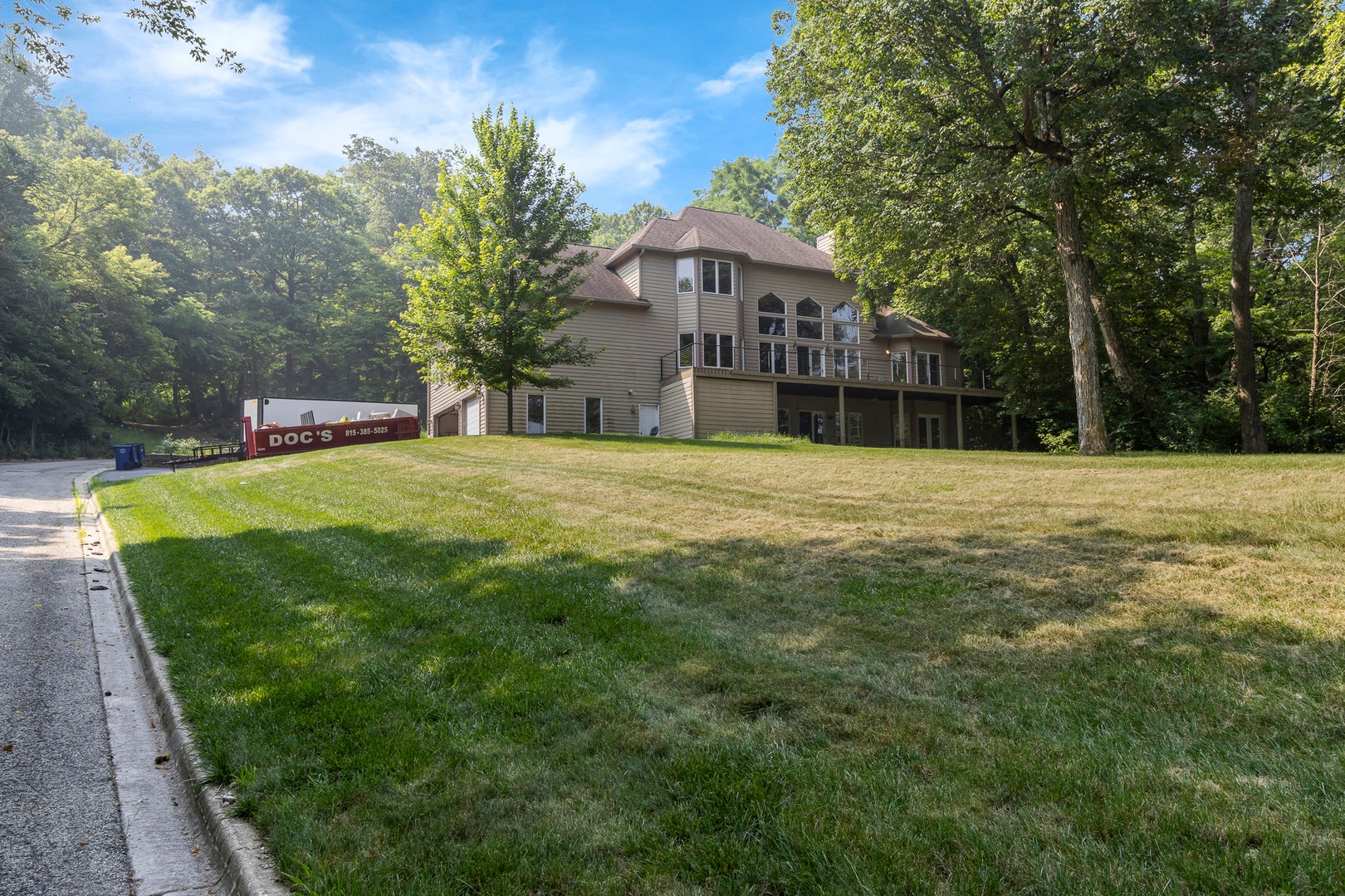 2 Echowood Drive