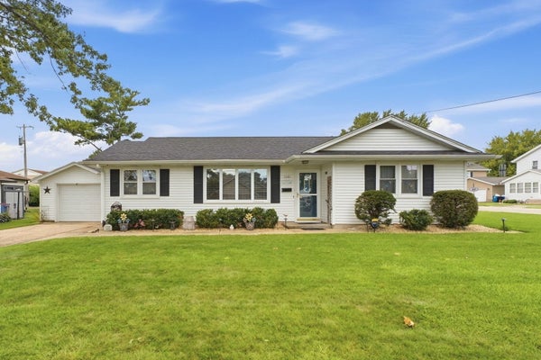 1121 3RD AVE, DE WITT, IA 52742 - Image 479116a8743a559c8d1c6c0f73a719dc/288823988
