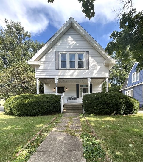 202 Willard Avenue Bloomington IL 61701