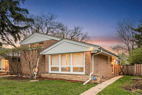 Photo of 9349 Morgan Avenue, Evanston, IL 60203 (MLS # 12621836)