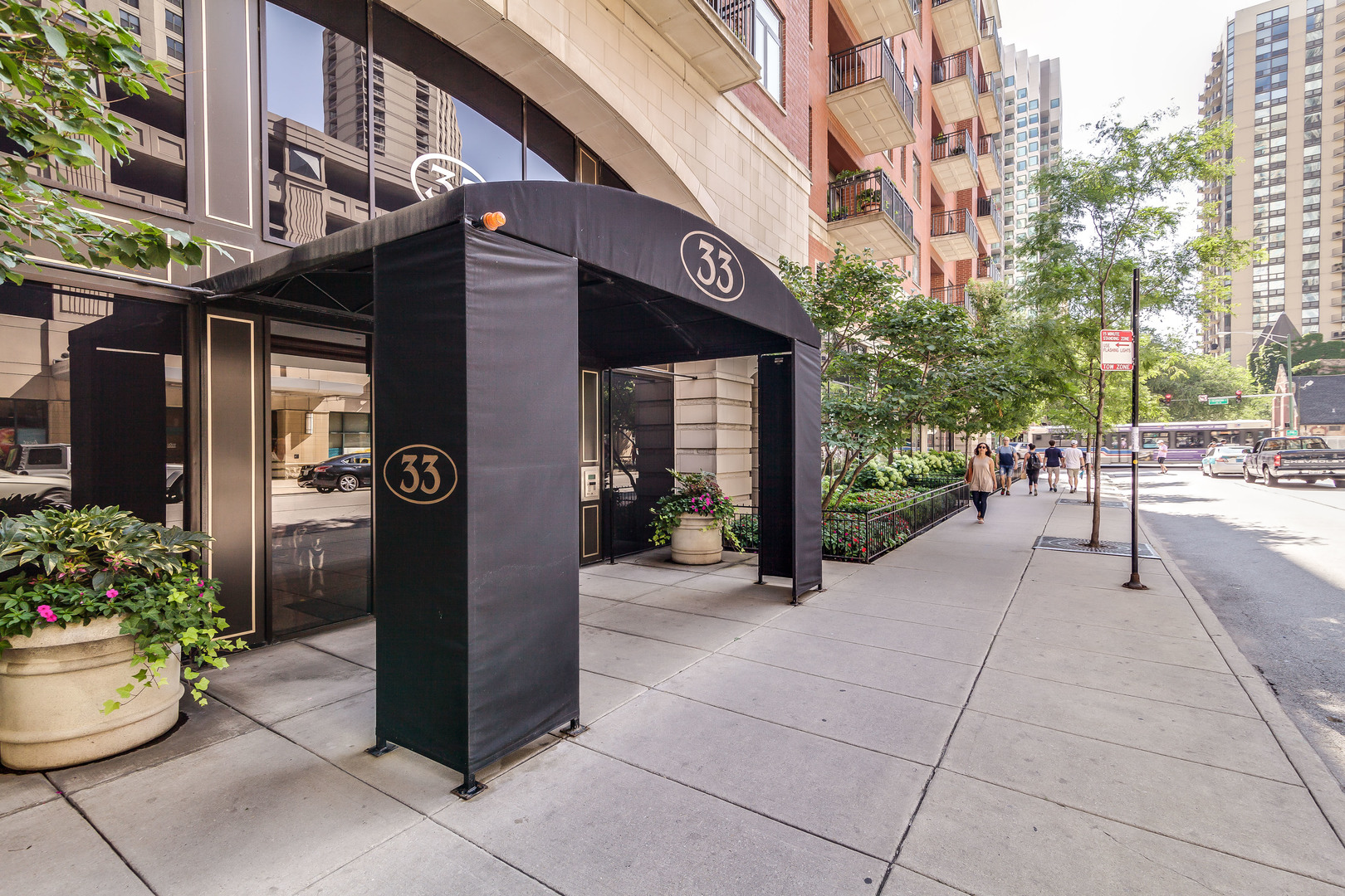 33 W Huron Street 305
