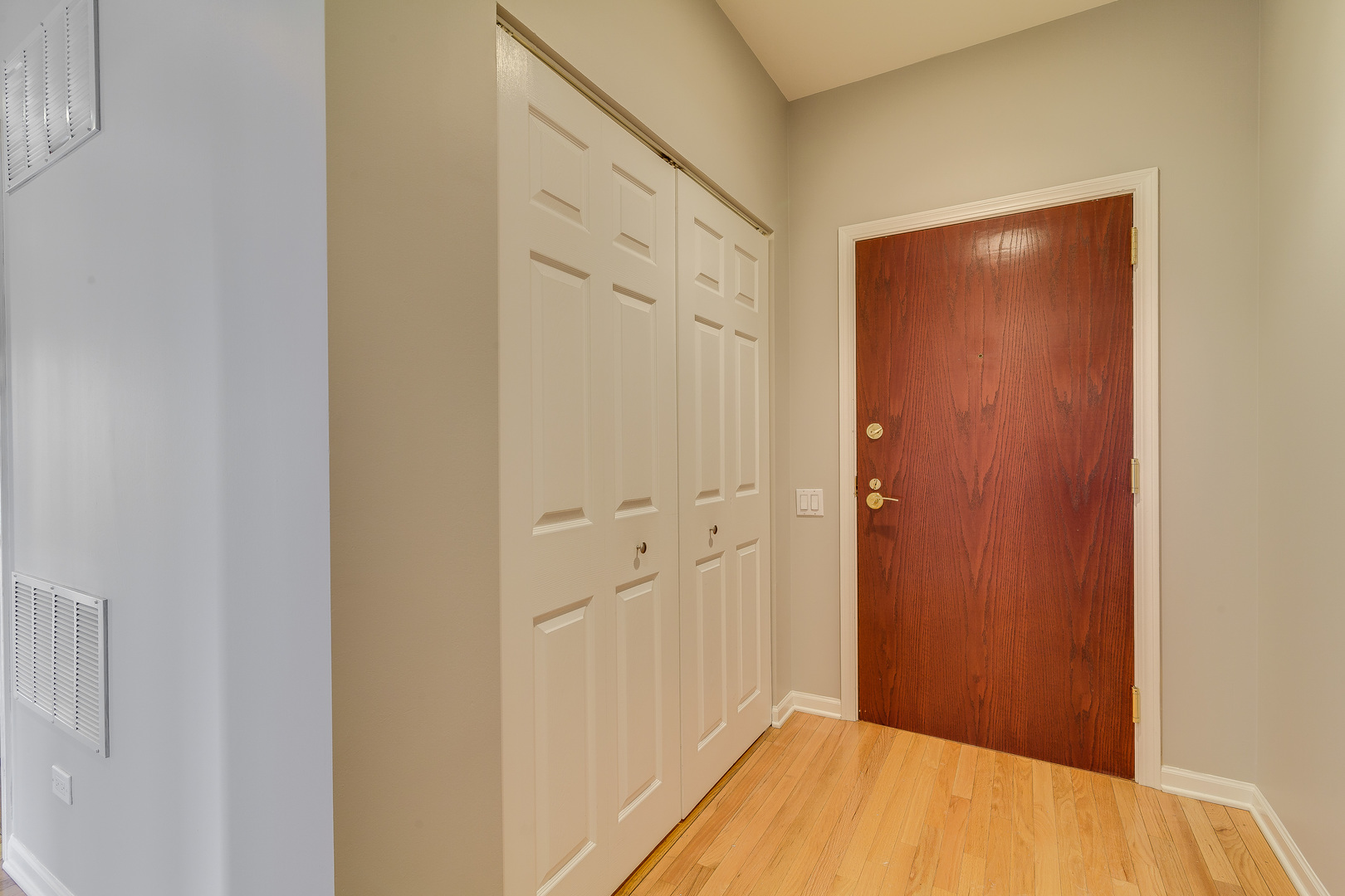 33 W Huron Street 305