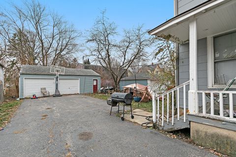 A home in Elgin