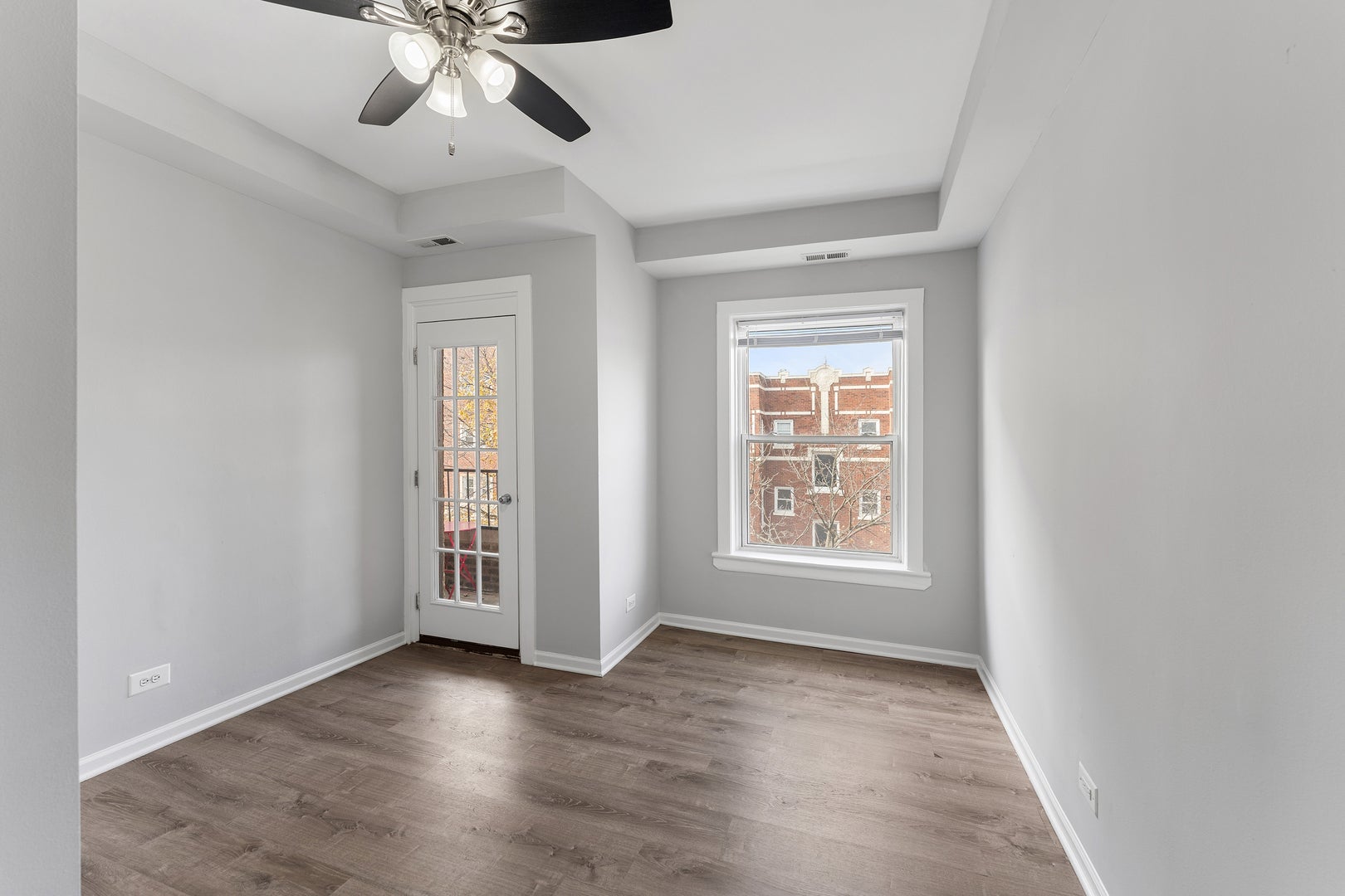 7451 N GREENVIEW Avenue 313
