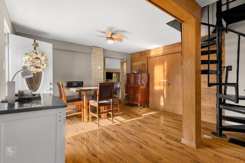 Tiny photo for 5849 W 90th Street, Oak Lawn, IL 60453 (MLS # 12651175)