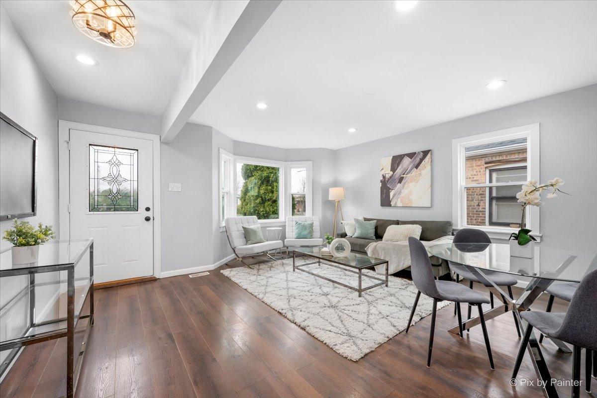 9137 S Chappel Avenue