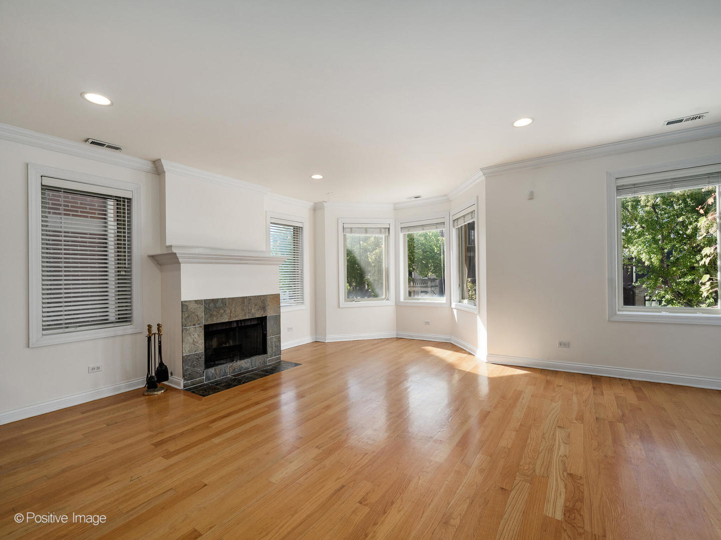 1533 N Campbell Avenue 2