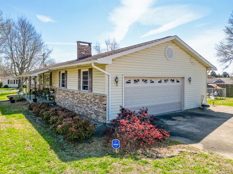 Tiny photo for 607 E 15th Street, Johnston City, IL 62951 (MLS # 12606365)