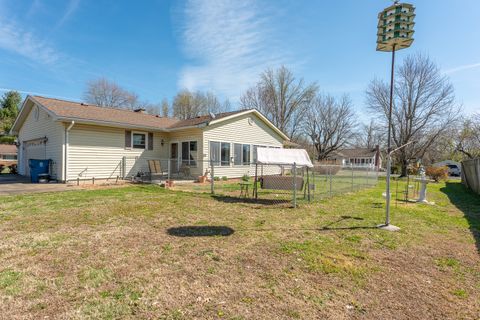 Tiny photo for 607 E 15th Street, Johnston City, IL 62951 (MLS # 12606365)