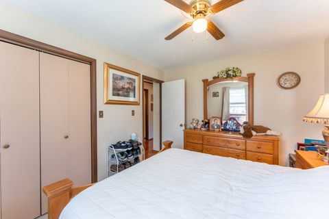 Tiny photo for 607 E 15th Street, Johnston City, IL 62951 (MLS # 12606365)