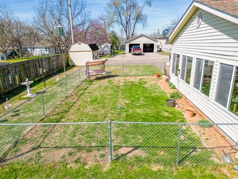 Tiny photo for 607 E 15th Street, Johnston City, IL 62951 (MLS # 12606365)