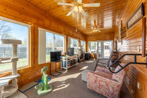 Tiny photo for 607 E 15th Street, Johnston City, IL 62951 (MLS # 12606365)