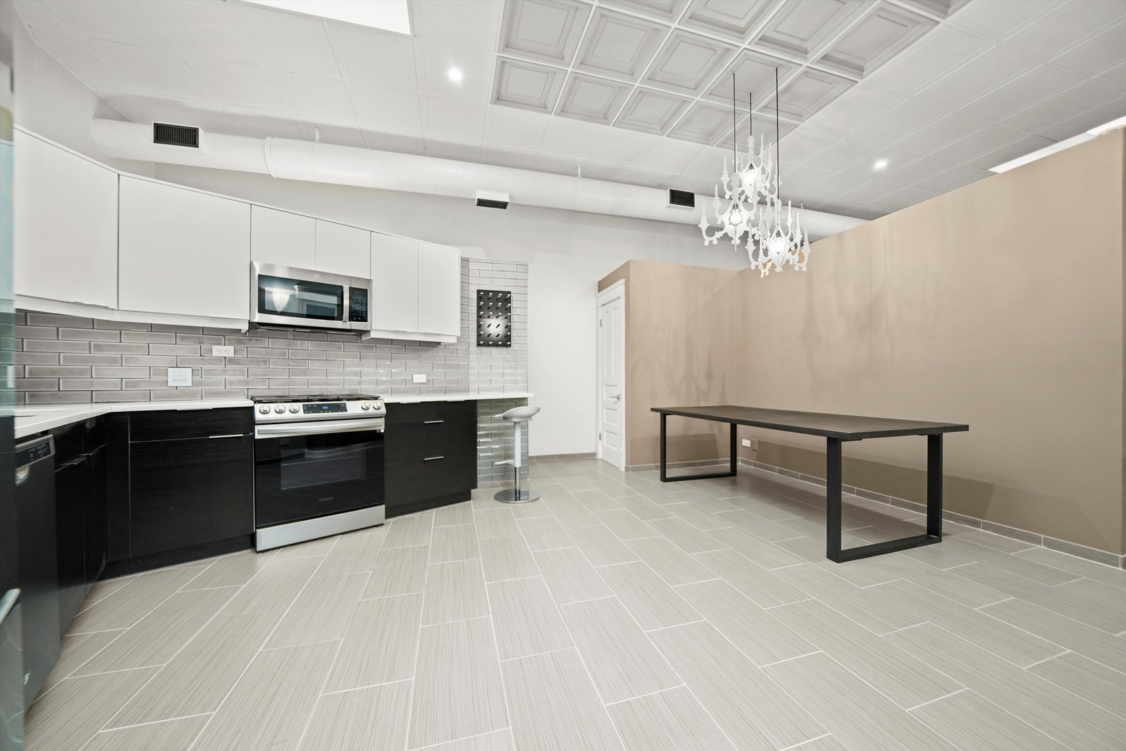 300 N OGDEN Avenue 202