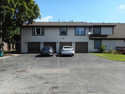 Tiny photo for 1729 Raintree Court #1729, Sycamore, IL 60178 (MLS # 12454020)