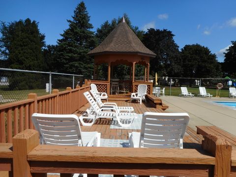 Tiny photo for 1729 Raintree Court #1729, Sycamore, IL 60178 (MLS # 12454020)