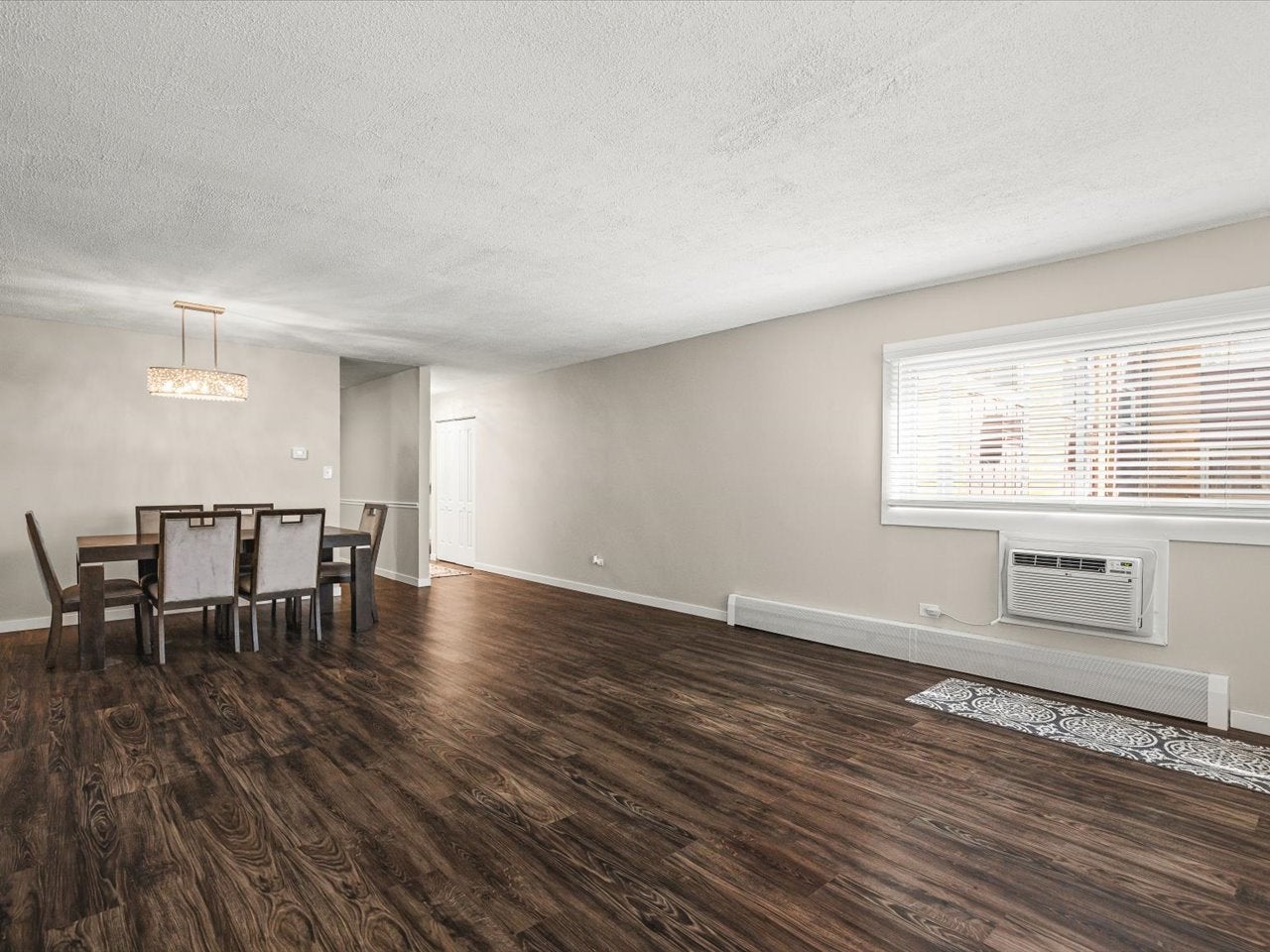 212A Collen Drive 123