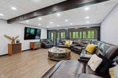 Tiny photo for 367 Overlook Road, Barrington, IL 60010 (MLS # 12547600)