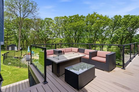 Tiny photo for 367 Overlook Road, Barrington, IL 60010 (MLS # 12547600)