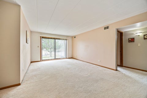 Tiny photo for 11021 S Theresa Circle #2D, Palos Hills, IL 60465 (MLS # 12756052)